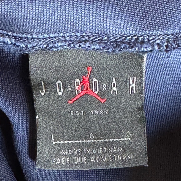 Jordan Dynamic Michigan Blue and Yellow Basketball Sweater Large - Picture 7 of 7